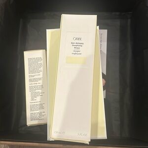 New in box Oribe Hair Alchemy Strengthening Masque 5 fl oz